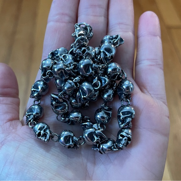 ❌SOLD❌Heavy skull necklace - Picture 4 of 14